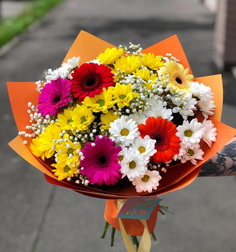 Букет цветов из: Герберы и Хризантемы в Абадзехском