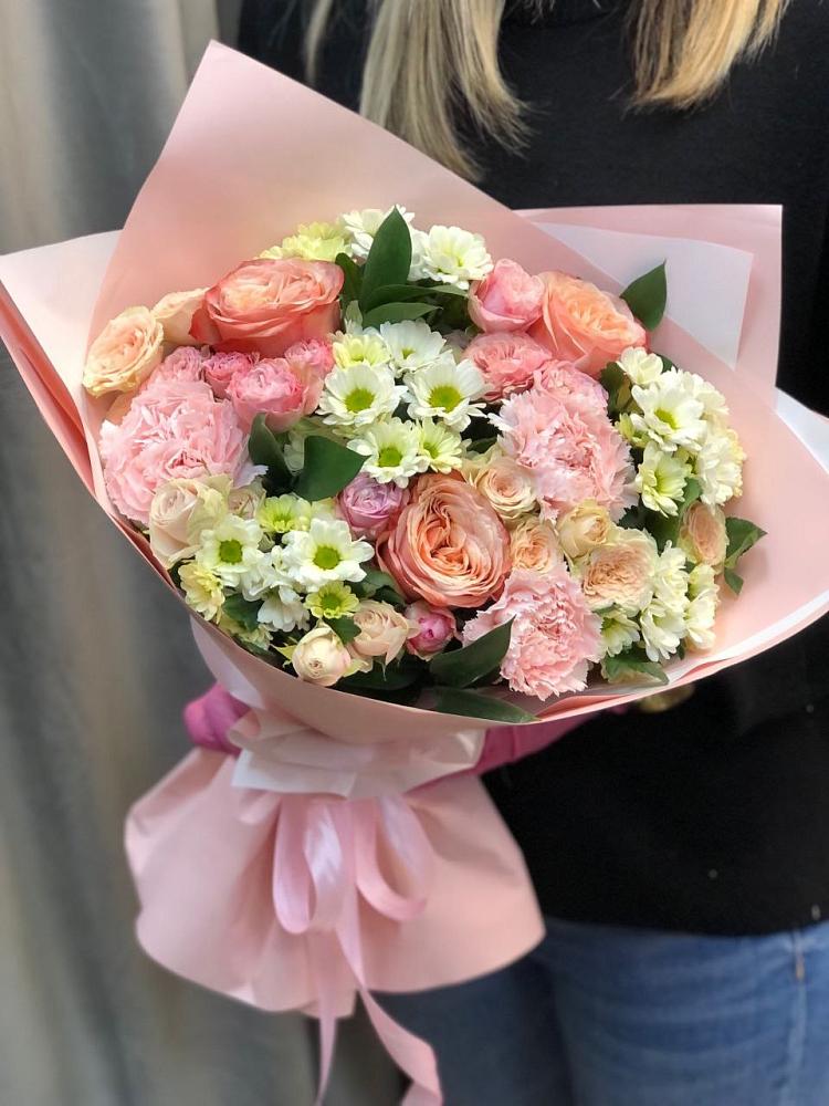 Букет цветов из: Гвоздики, Розы и Хризантемы в Абадзехском