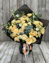 Букет цветов из:  Розы и Лизиантусы #REPLACE_PRED# Абадзехском