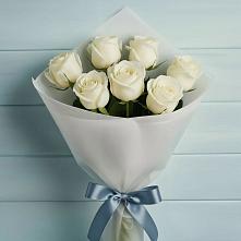 Букет 7 Белых роз Эдлесс Лав в Абадзехском