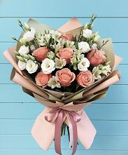 Букет цветов из:  Розы, Альстромерии и Лизиантусы в Абадзехском