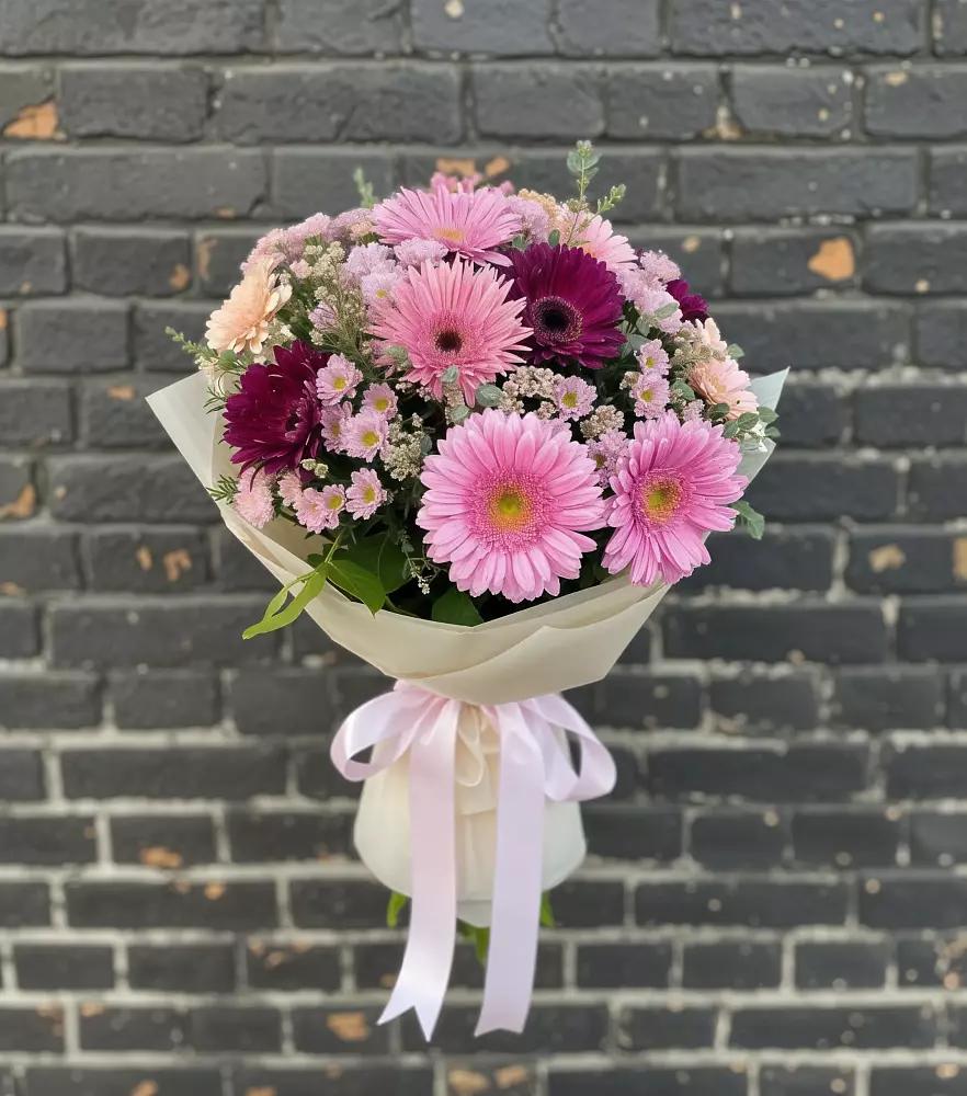 Букет цветов из: Герберы и Хризантемы в Абадзехском