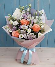 Букет цветов из:  Лизиантусы, Розы, Альстромерии и Гипсофила #REPLACE_PRED# Абадзехском