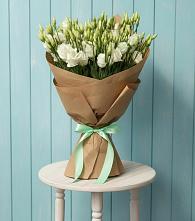 Букет цветов из:  Лизиантусы в Абадзехском