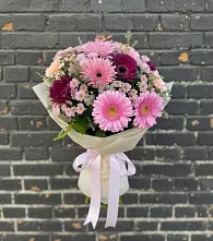 Букет цветов из:  Герберы и Хризантемы в Абадзехском