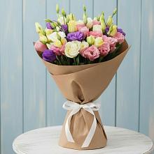 Букет цветов из:  Лизиантусы в Абадзехском