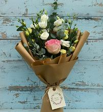 Букет цветов из:  Розы и Лизиантусы в Абадзехском